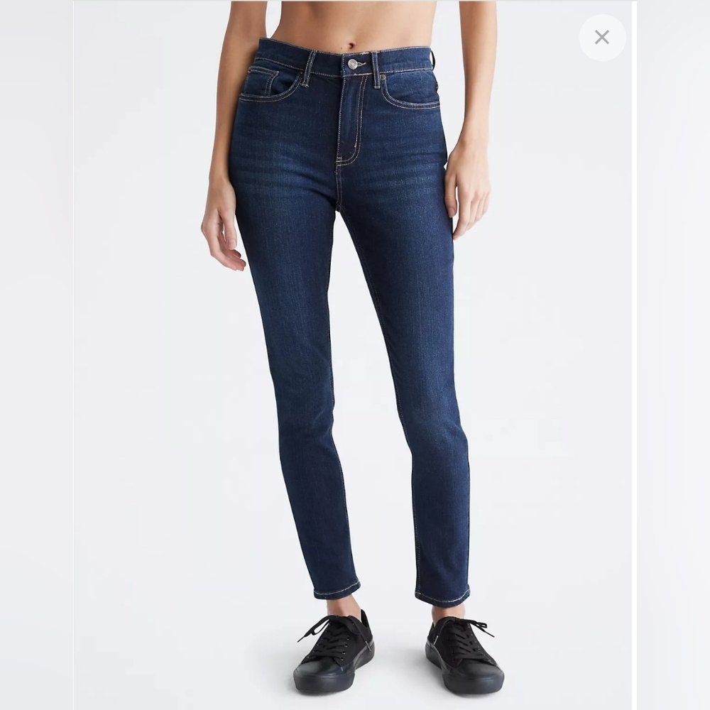 Calvin Klein Jeans Women's Mid Super Skinny CKJ001 28x28